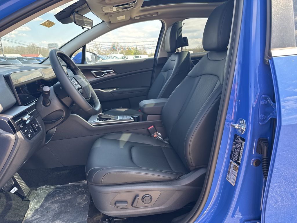2026 Kia Sportage EX - Photo 9