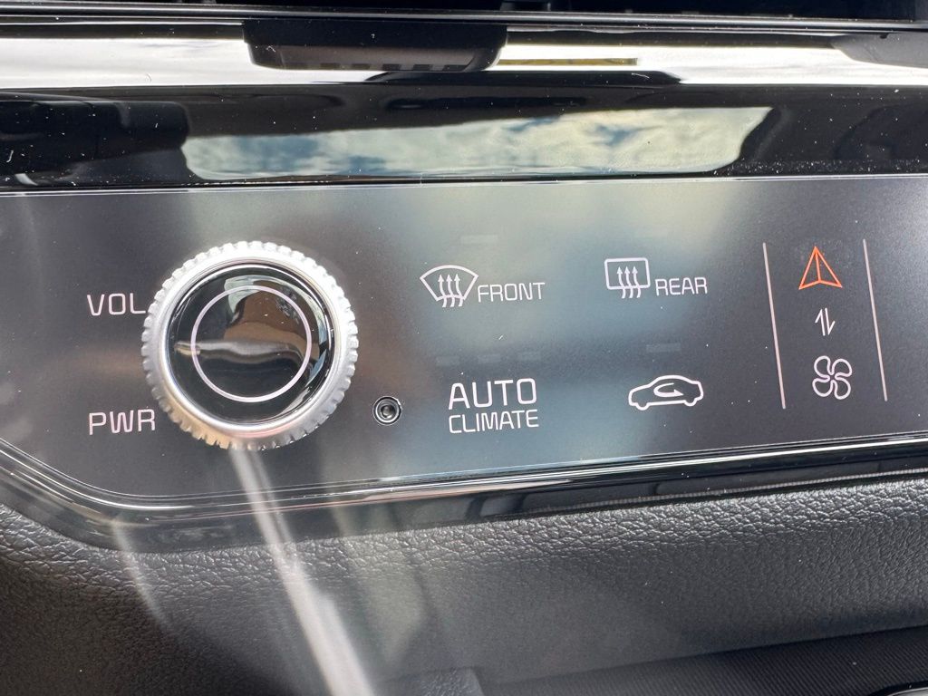 2026 Kia Sportage EX Hybrid - Photo 23