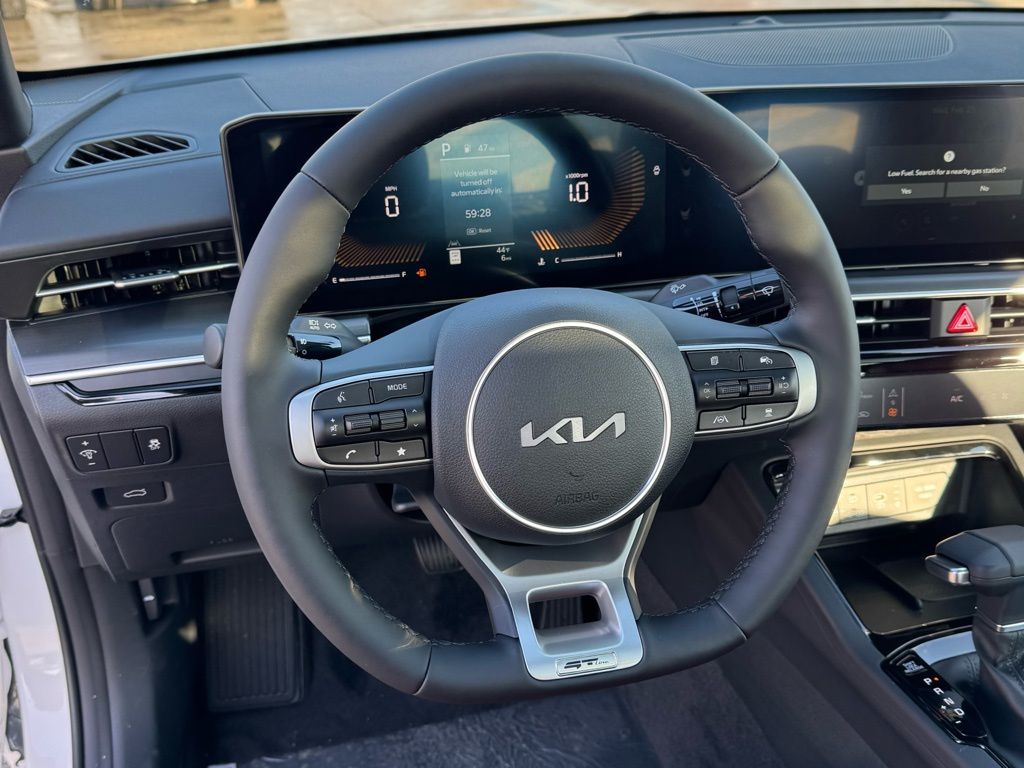 2026 Kia K5 GT-Line - Photo 13