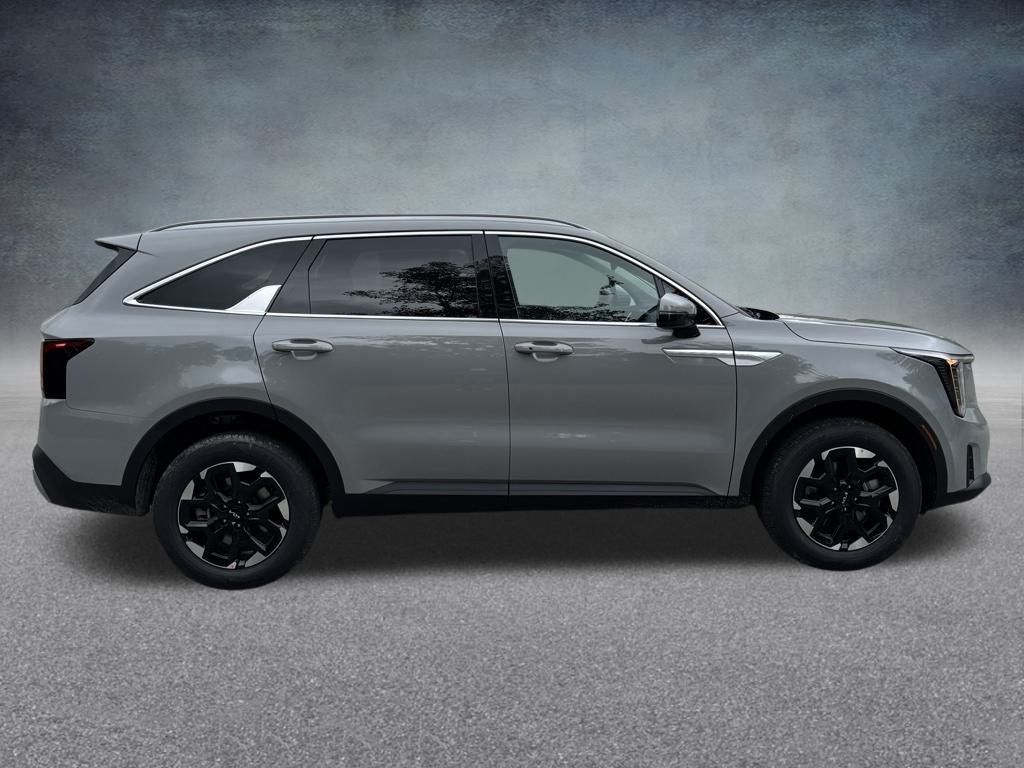 2026 Kia Sorento S photo 2