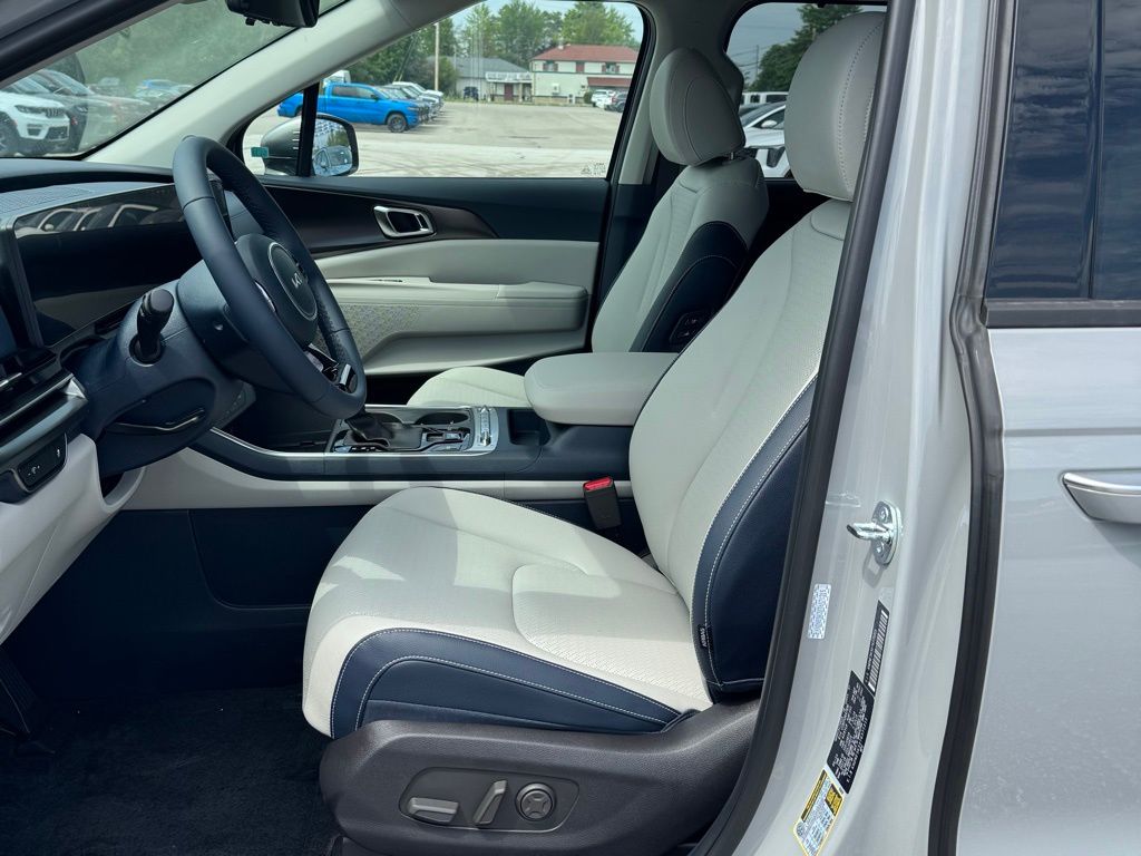 2026 Kia Carnival SX Prestige - Photo 12