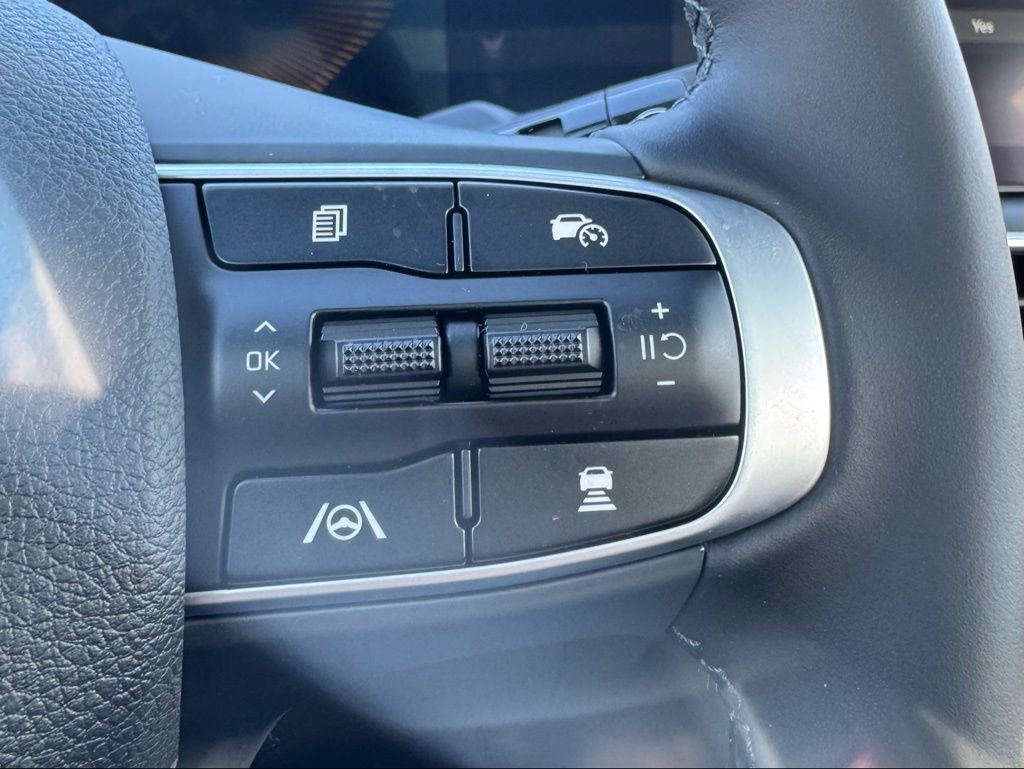 2026 Kia K5 GT-Line - Photo 15