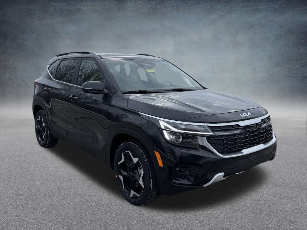 2025 Kia Seltos EX photo 2