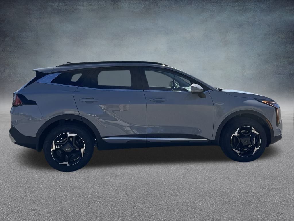2026 Kia Sportage EX photo 4