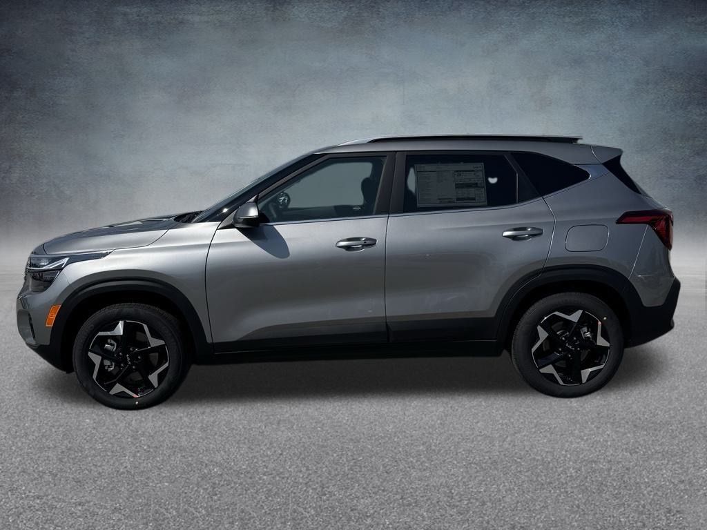 2026 Kia Seltos EX photo 3