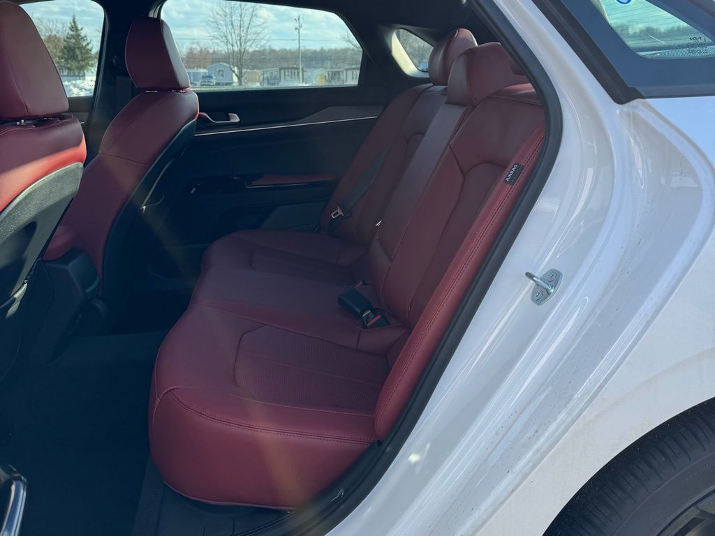 2026 Kia K5 GT-Line - Photo 11