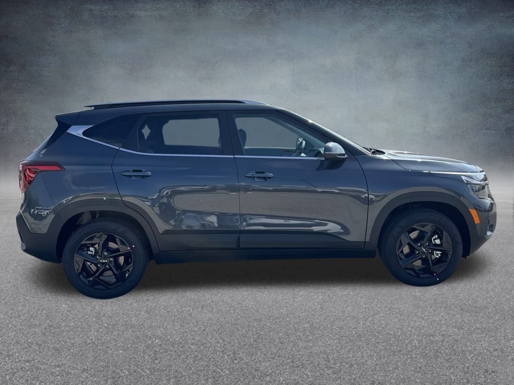 2026 Kia Seltos EX photo 4