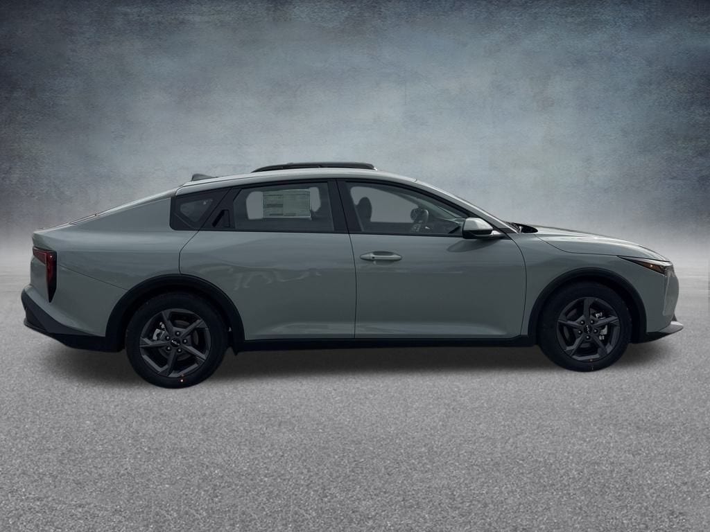 New 2025 Kia K4  Sedan