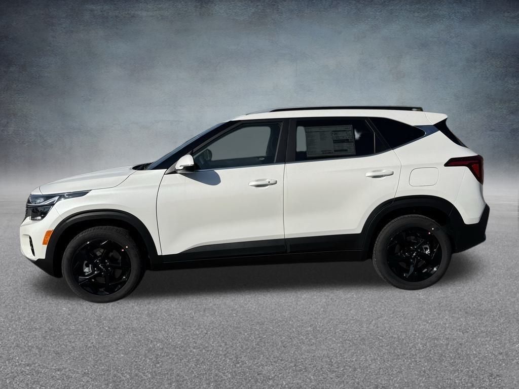 2026 Kia Seltos EX photo 2