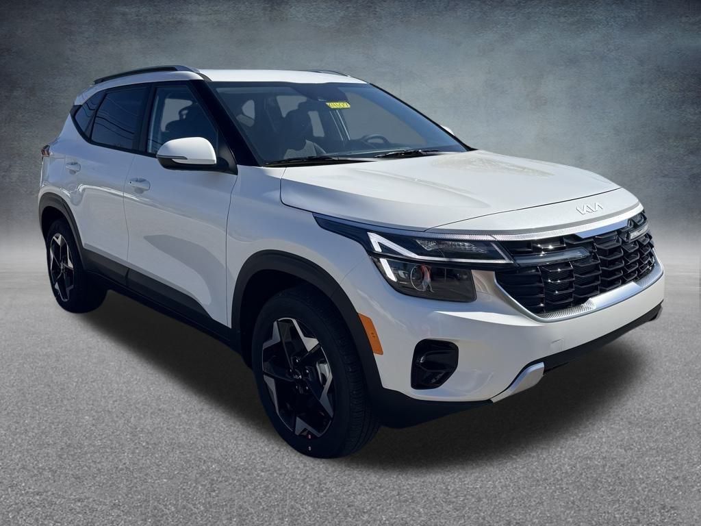 2026 Kia Seltos S photo 2