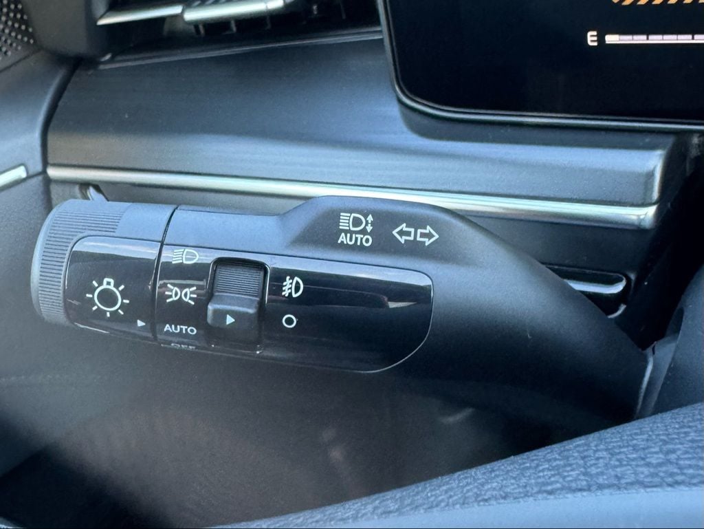 2026 Kia K5 GT-Line - Photo 16