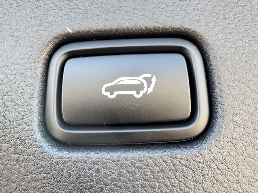2026 Kia Seltos EX - Photo 8