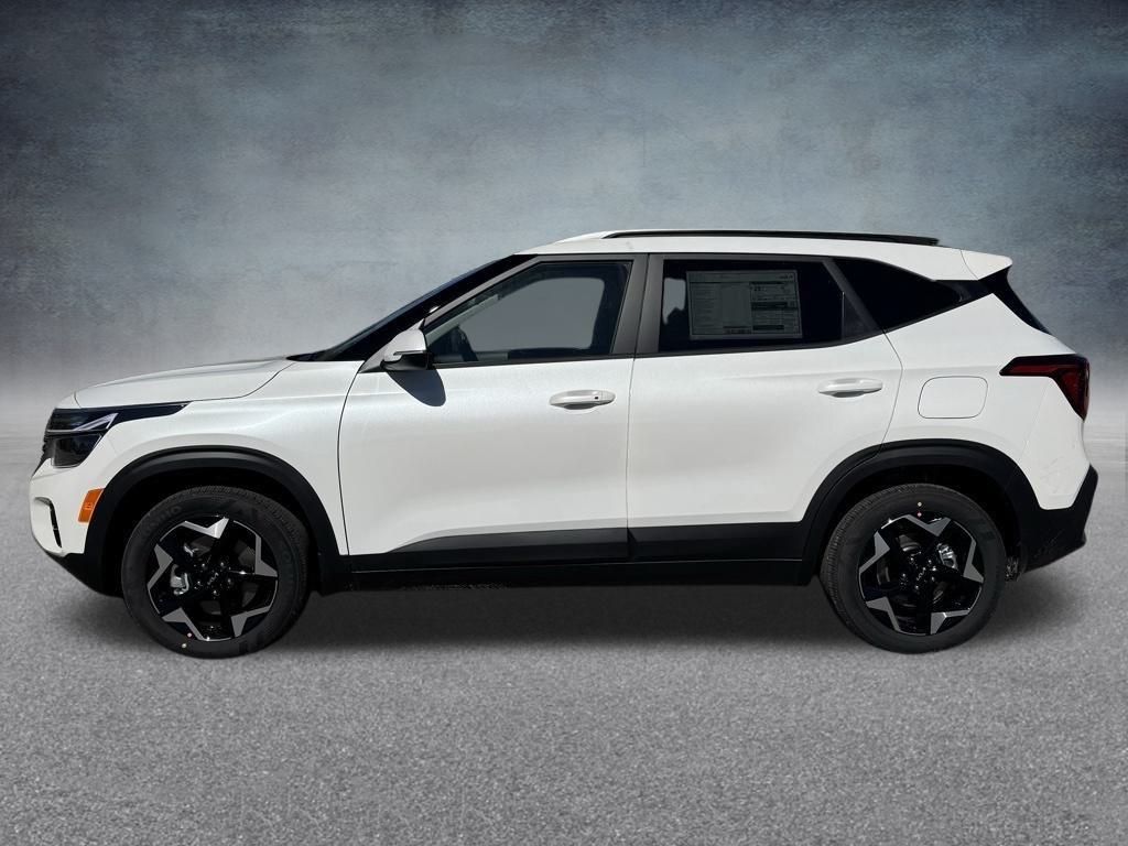 2026 Kia Seltos S photo 3