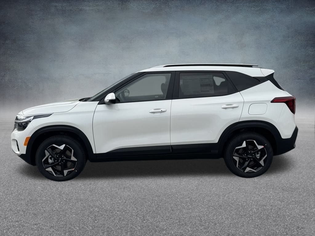 2026 Kia Seltos S photo 2