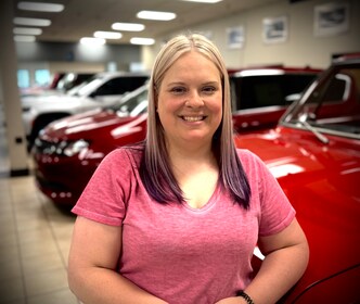 Staff member Lindsey Jones from ID_6e296f8e3615
