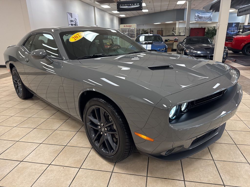 2023 Dodge Challenger SXT's photo