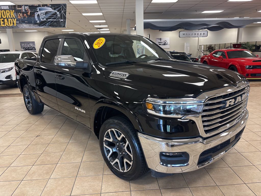 2025 RAM Ram 1500 Pickup Laramie's photo