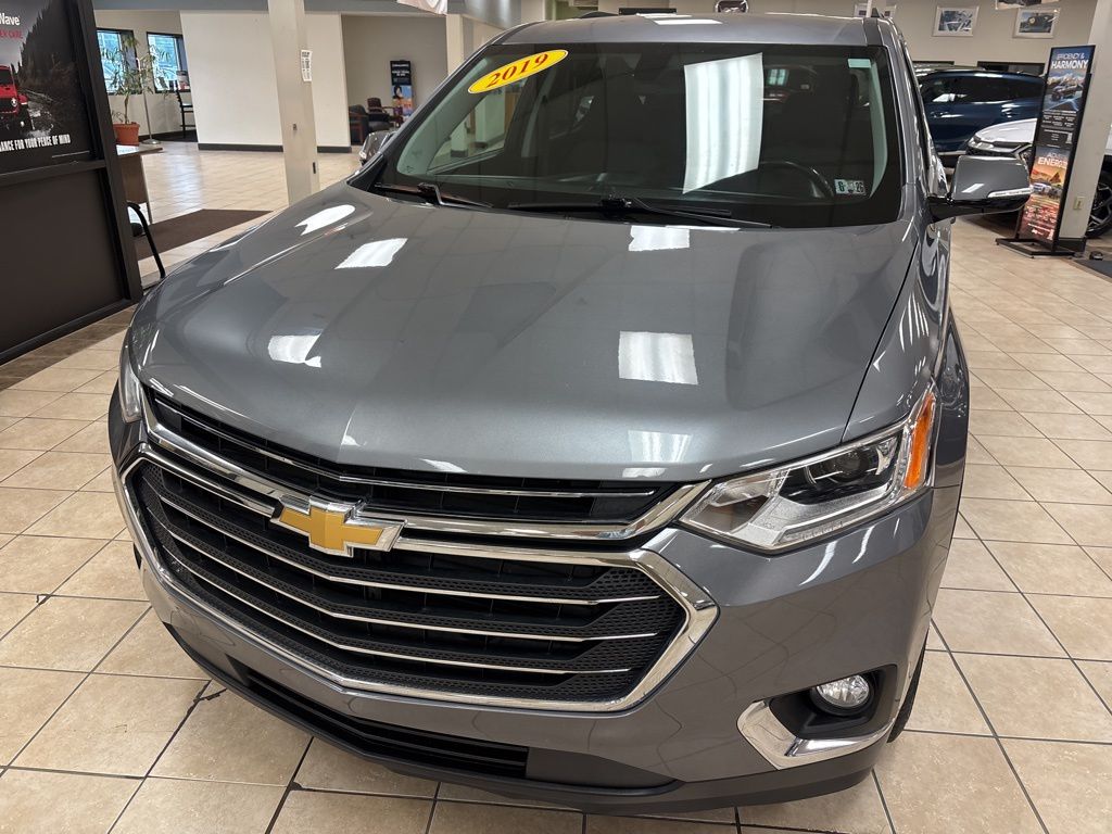 Used 2019 Chevrolet Traverse 1LT with VIN 1GNEVGKW4KJ228038 for sale in Meadville, PA