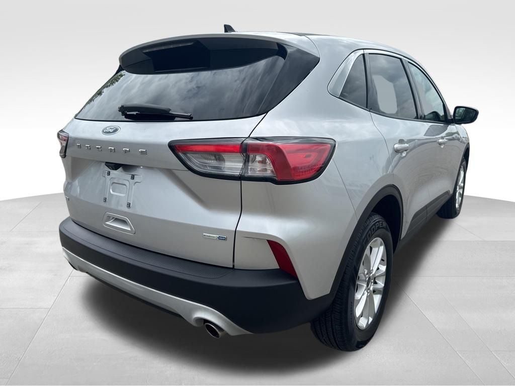 Used 2020 Ford Escape SE with VIN 1FMCU9G64LUA08305 for sale in Meadville, PA
