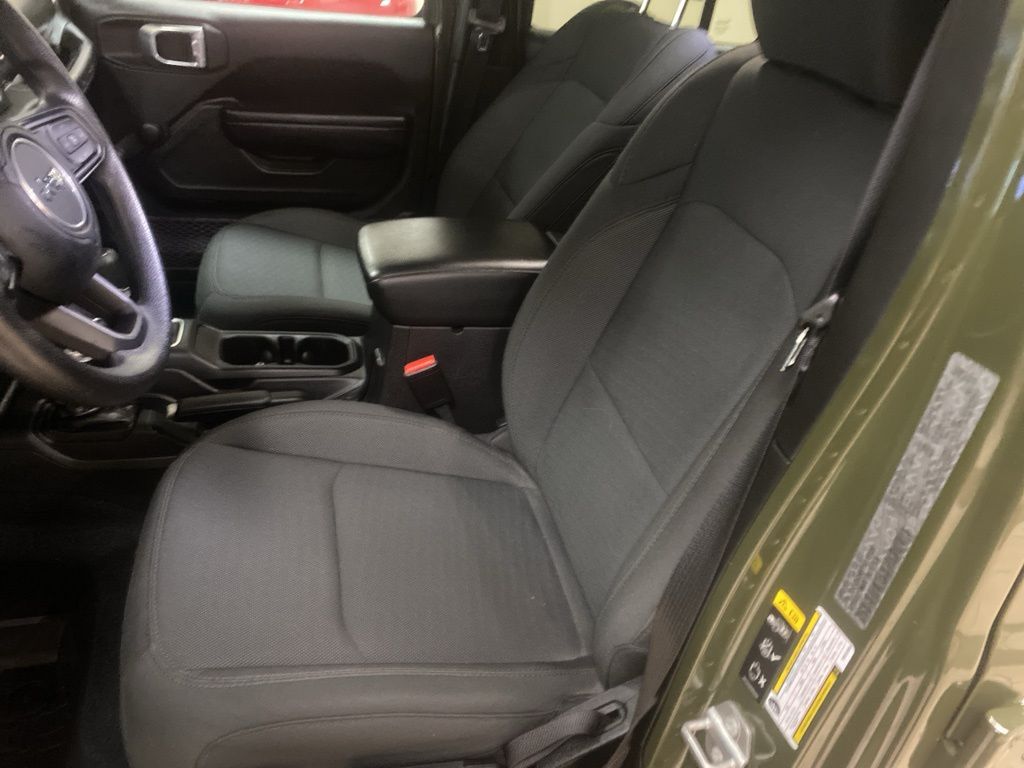 2023 Jeep Wrangler 4-Door Willys Sport - Photo 18