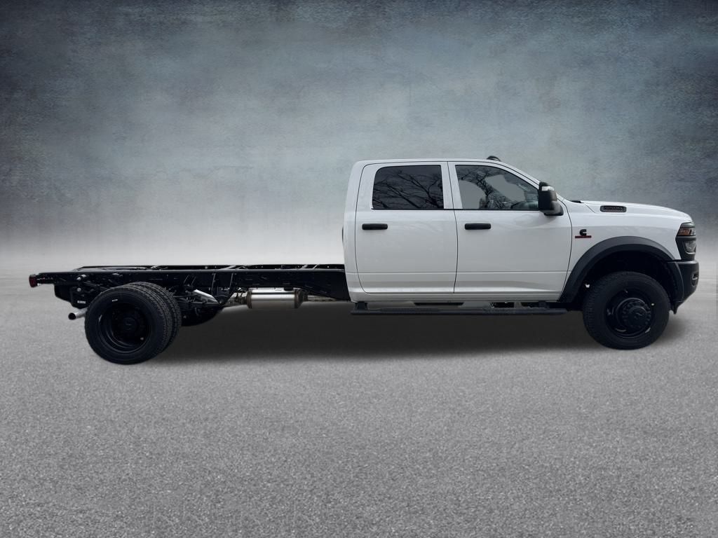 2026 Ram 5500 Tradesman photo 4