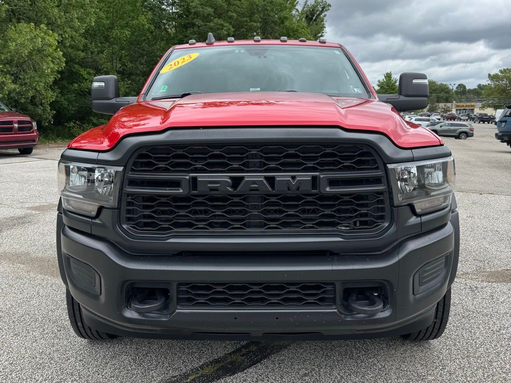 2023 Ram 5500 photo 3