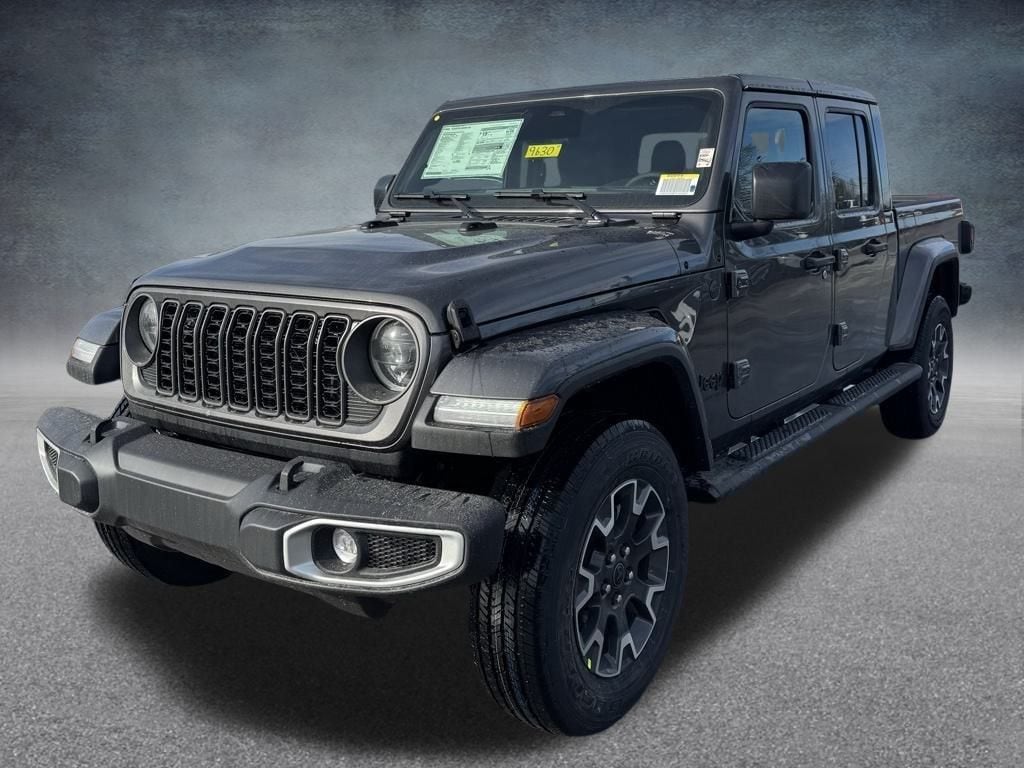2026 Jeep Gladiator Sahara's photo