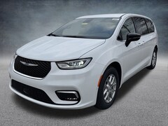 2026 Chrysler Pacifica SELECT Passenger Van