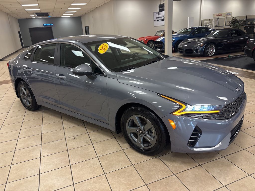 2021 Kia K5 LX's photo