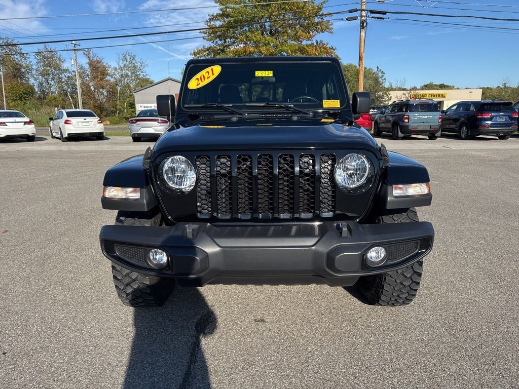 Used 2021 Jeep Gladiator Willys Truck Crew Cab 4WD