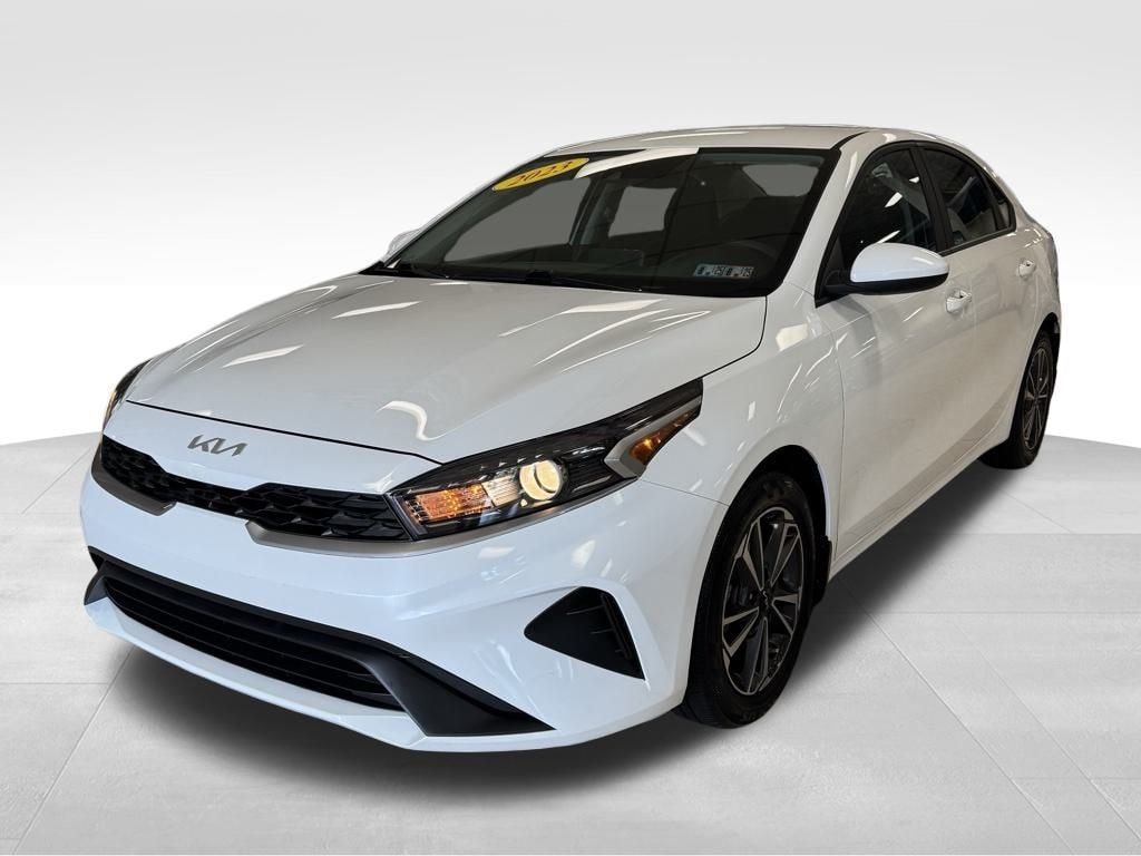 Used 2023 Kia Forte LXS Sedan