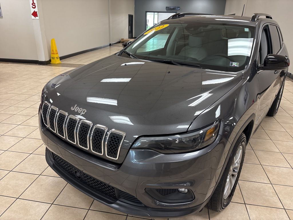 Used 2022 Jeep Cherokee Latitude Lux with VIN 1C4PJMMX9ND511510 for sale in Meadville, PA