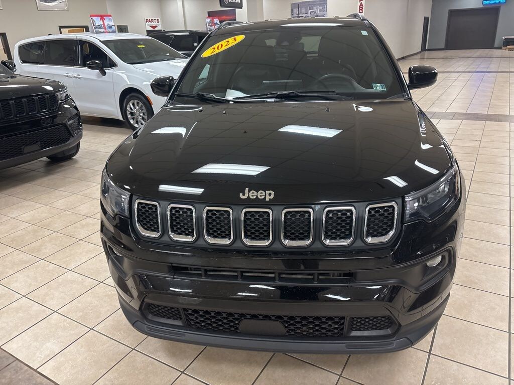 Used 2023 Jeep Compass Latitude SUV Sport Utility 4WD