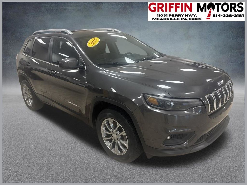 Used 2019 Jeep Cherokee Latitude Plus with VIN 1C4PJMLB2KD404803 for sale in Meadville, PA