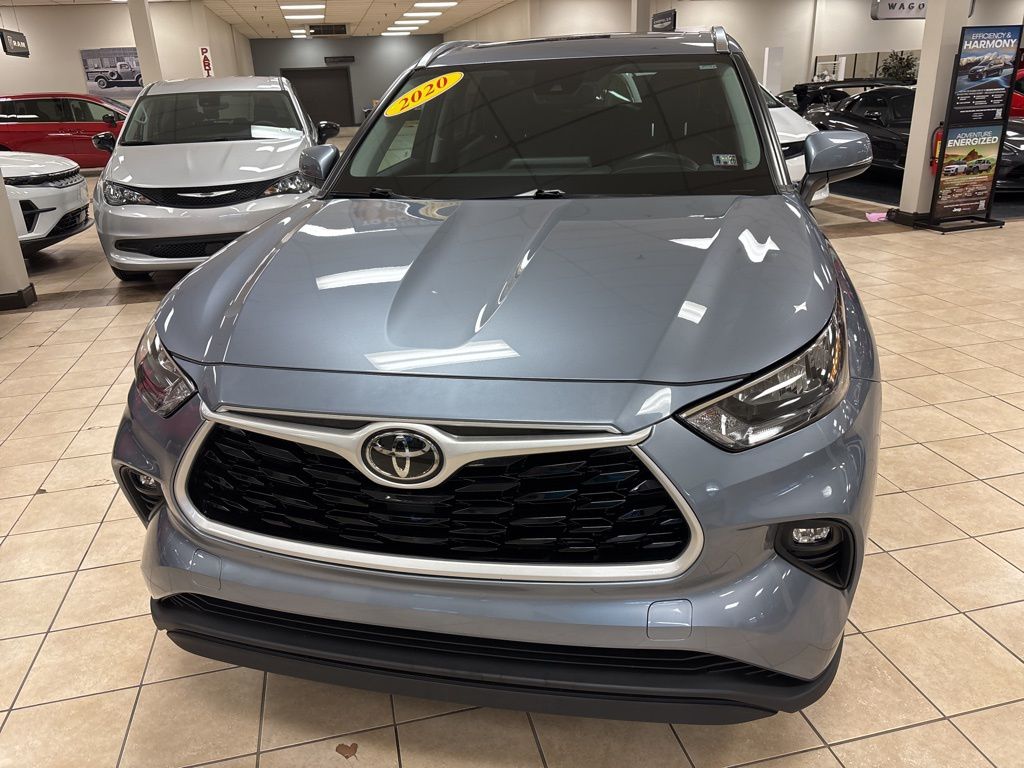 Used 2020 Toyota Highlander XLE with VIN 5TDGZRBH5LS031905 for sale in Meadville, PA