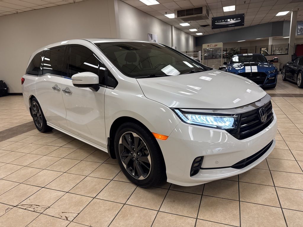 2022 Honda Odyssey Elite's photo