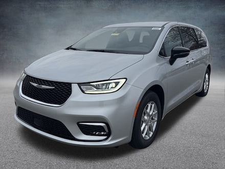 2026 Chrysler Pacifica SELECT Passenger Van