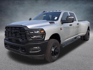 2026 Ram 3500 TRADESMAN CREW CAB 4X4 8' BOX Pickup