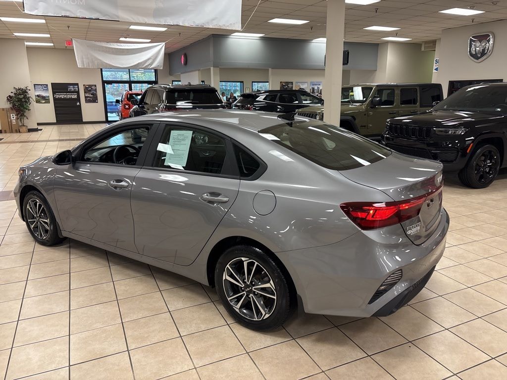 Used 2023 Kia Forte LXS Sedan