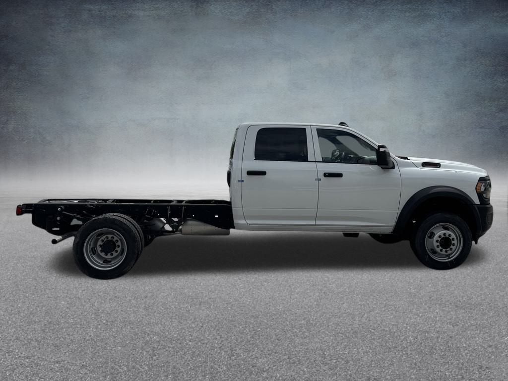 New 2024 Ram 5500 Chassis Cab 5500 TRADESMAN CHASSIS CREW CAB 4X4 60' CA Pickup