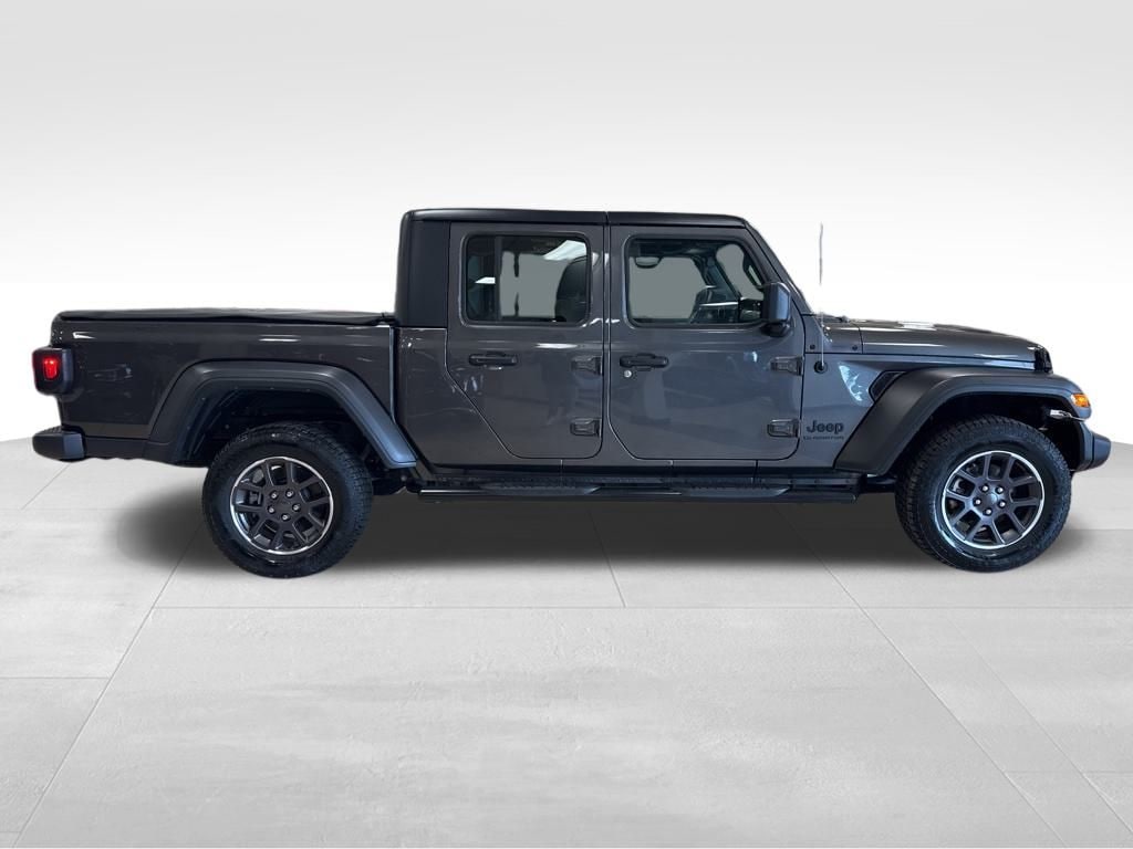 Used 2022 Jeep Gladiator Sport Truck Crew Cab 4WD