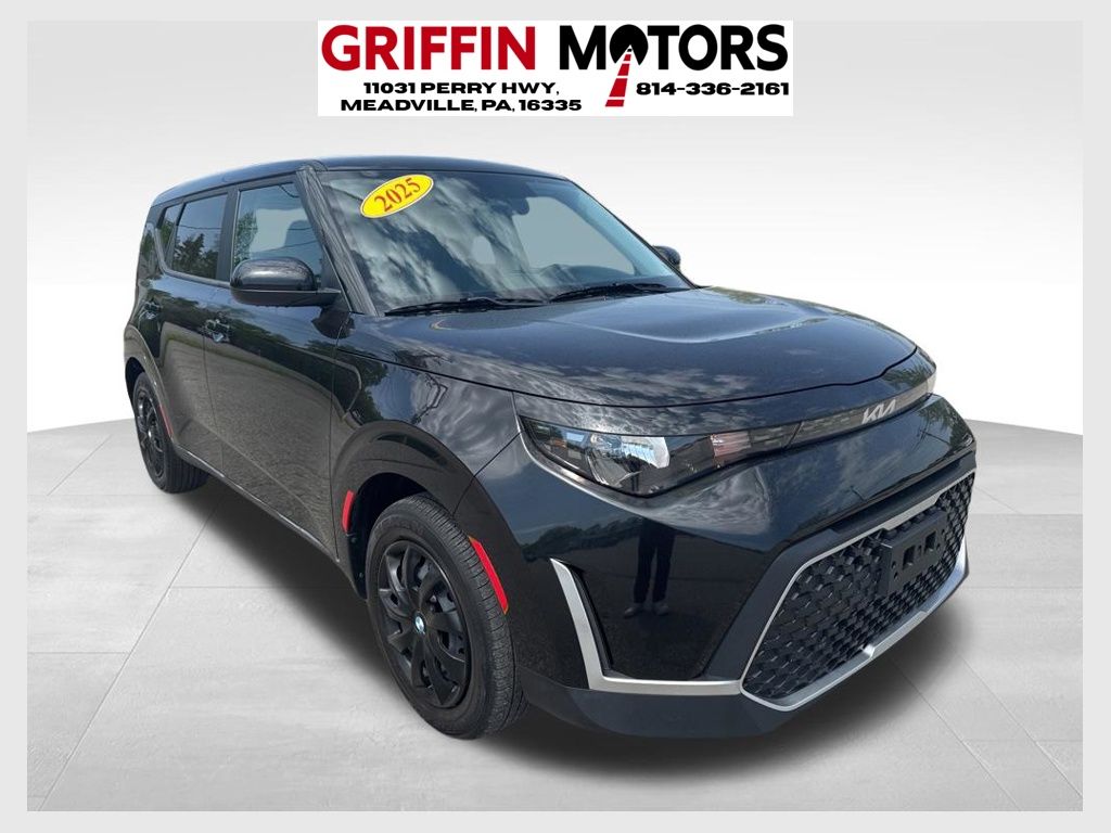 2025 Kia Soul 2.0L LX IVT's photo