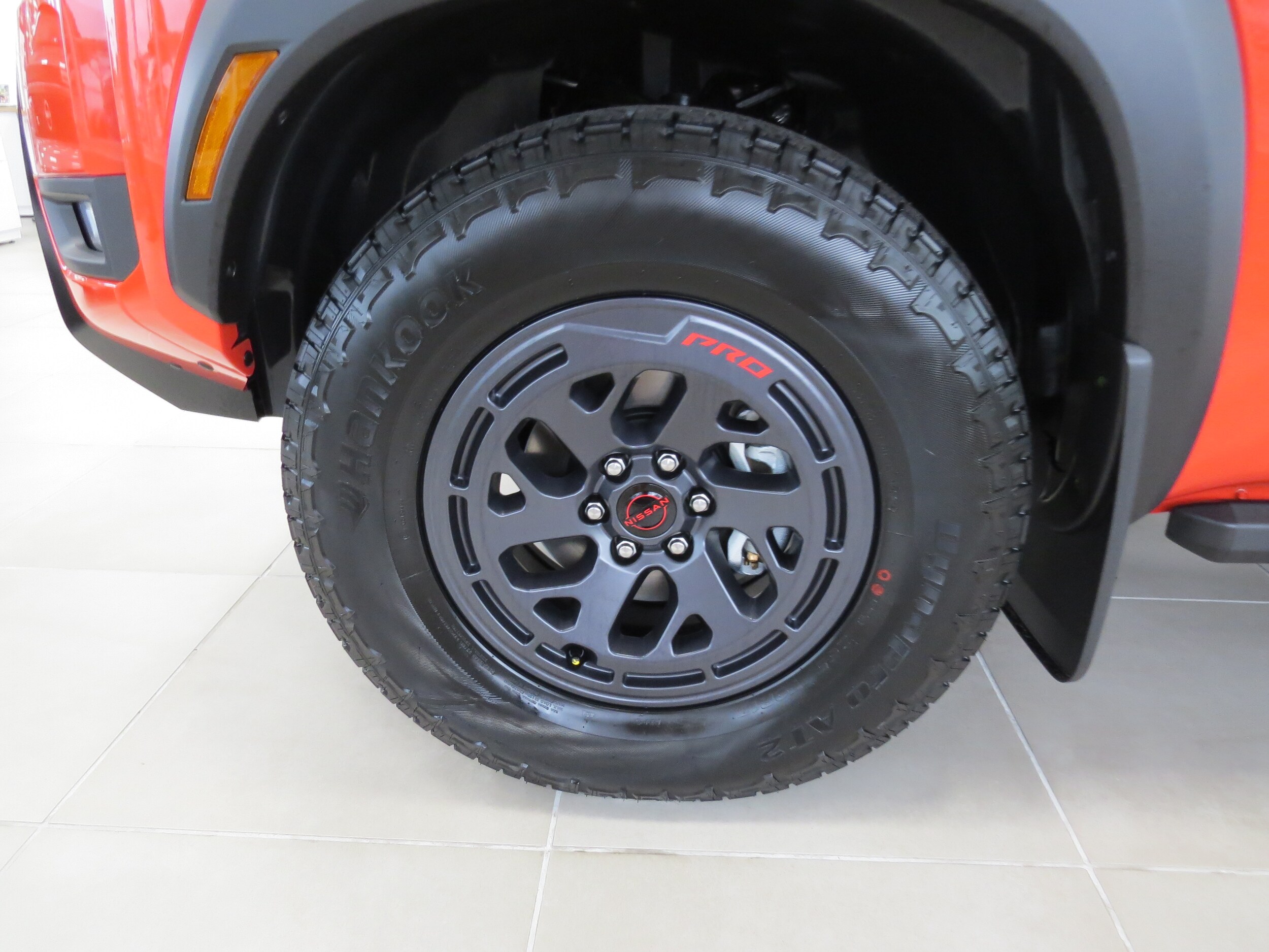 2025 Nissan Frontier PRO-4X - 8