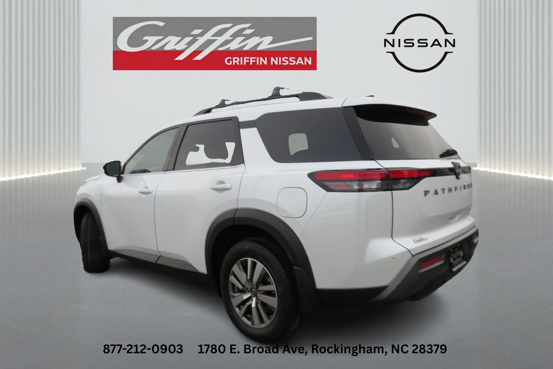 2026 Nissan Pathfinder SL Everest White Pearl Tricoat at Griffin Nissan