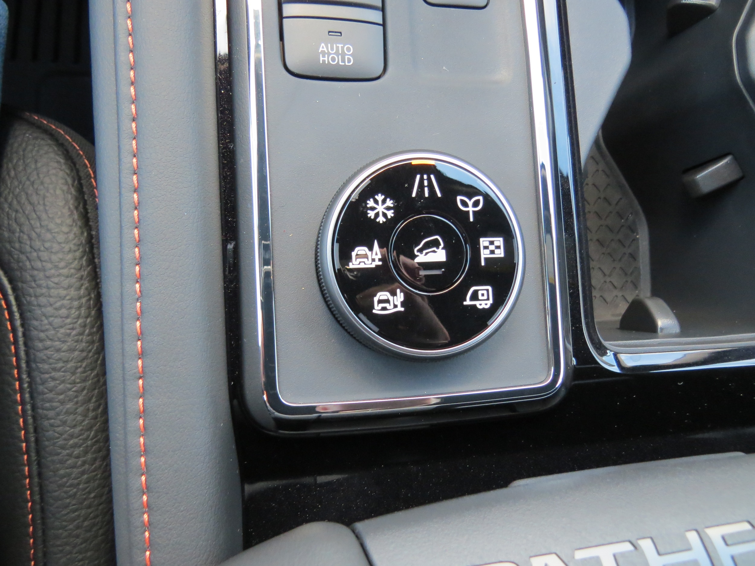 2025 Nissan Pathfinder Rock Creek Two-Tone Boulder Gray Pearl   Super Black at Griffin Nissan