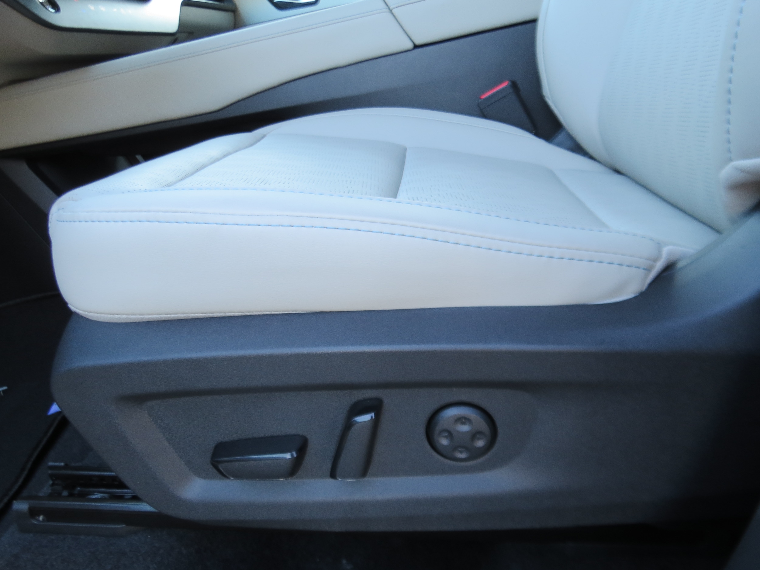 2026 Nissan Murano Platinum Champagne Silver at Griffin Nissan
