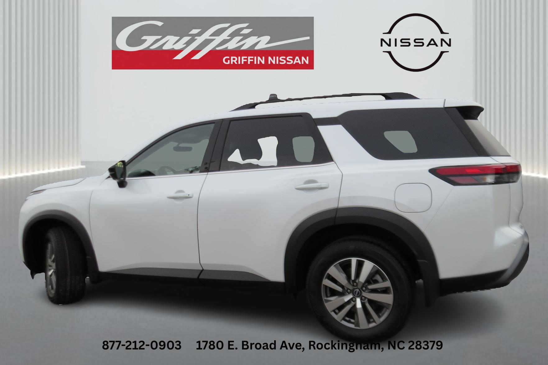 2026 Nissan Pathfinder SL Everest White Pearl Tricoat at Griffin Nissan
