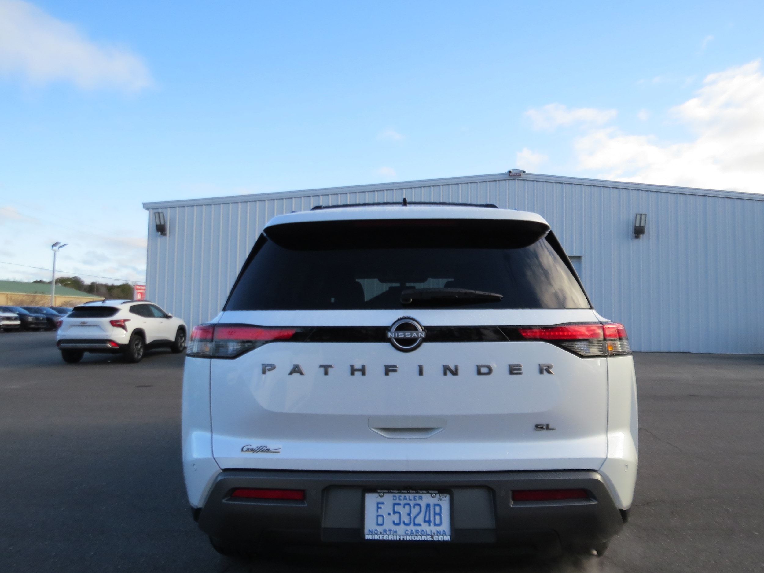 2026 Nissan Pathfinder SL - 5