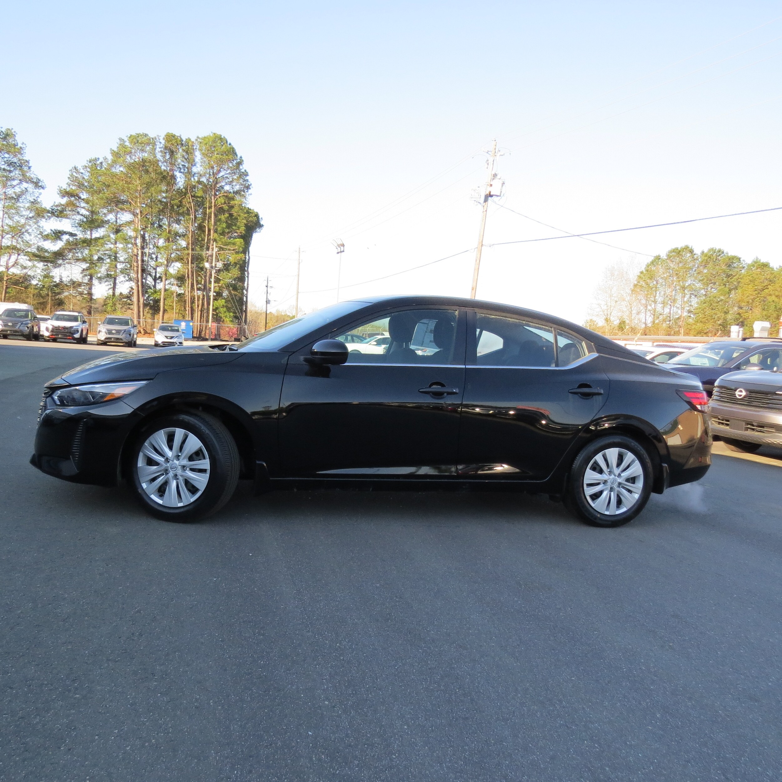 2025 Nissan Sentra S photo 3