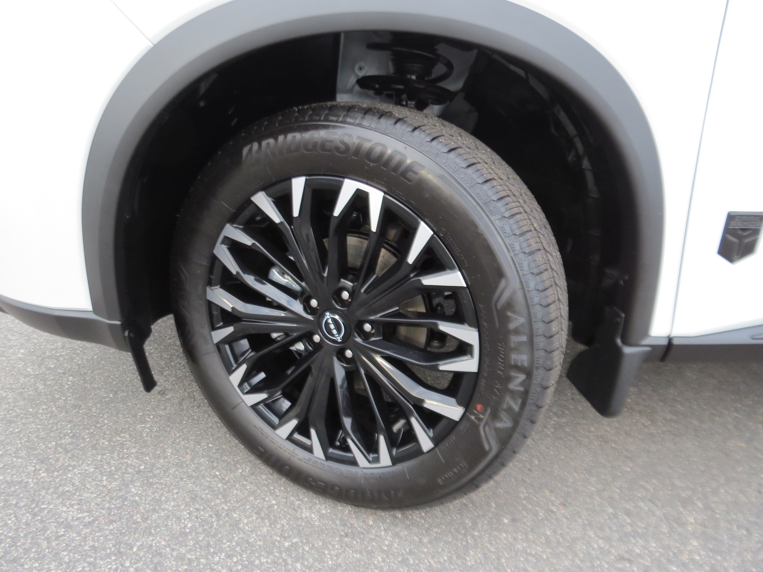 2026 Nissan Rogue Dark Armor Everest White Pearl Tricoat at Griffin Nissan
